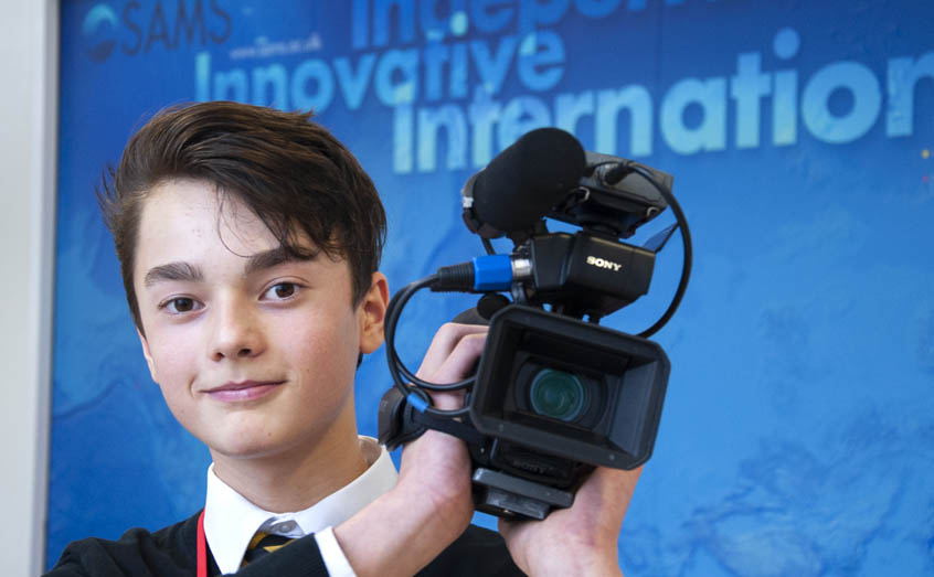 Teenager Alik Aleynik turned the spotlight on SAMS scientists with his Sixty Second Science film project 