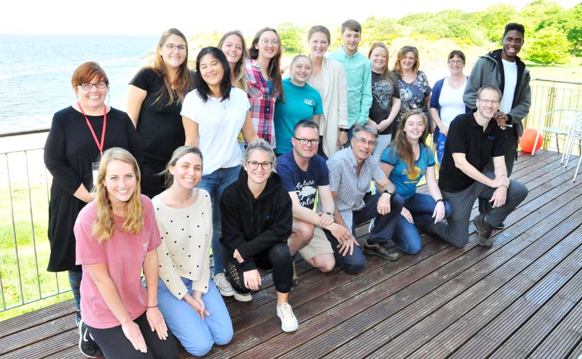 Staff from SAMS join Coastal Carolina University staff and students for one last picture.