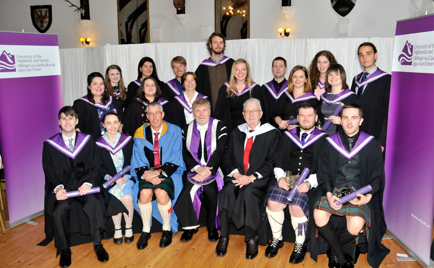 SAMS UHI BSc Marine Science graduates with Prof Keith Davidson, Associate Director for Education; University of the Highlands and Islands deputy principal Prof Crichton Lang; and Argyll and Bute MSP and Scottish Brexit secretary Michael Russell