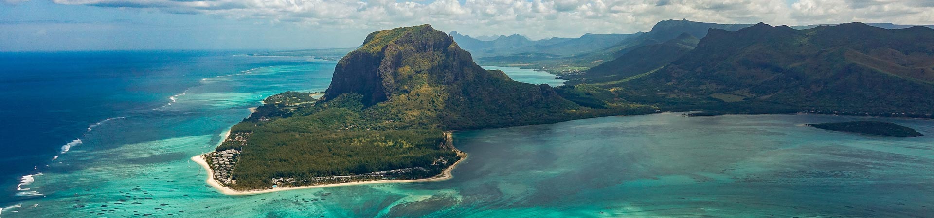 The coastline around Mauritius